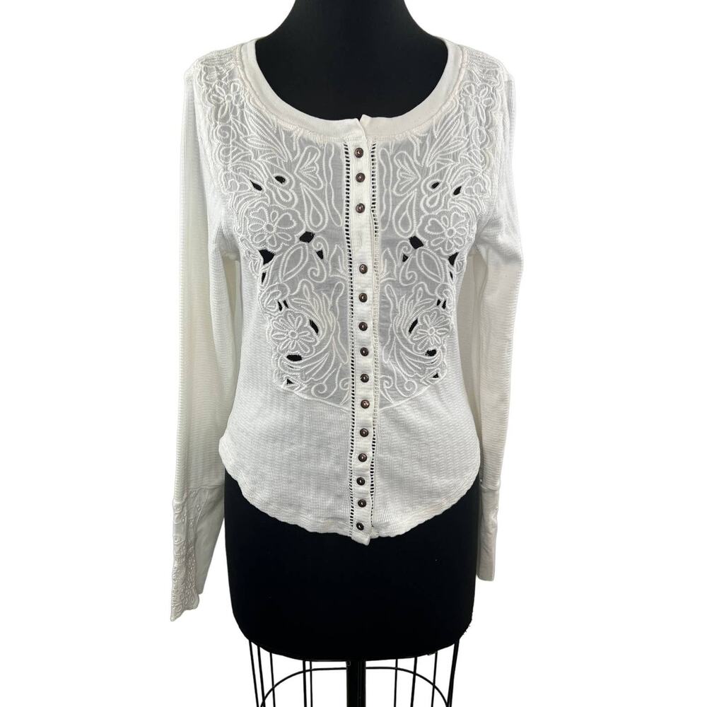 FREE PEOPLE White Floral Crochet Sidelines Button-Up Top Long Sleeves Boho L